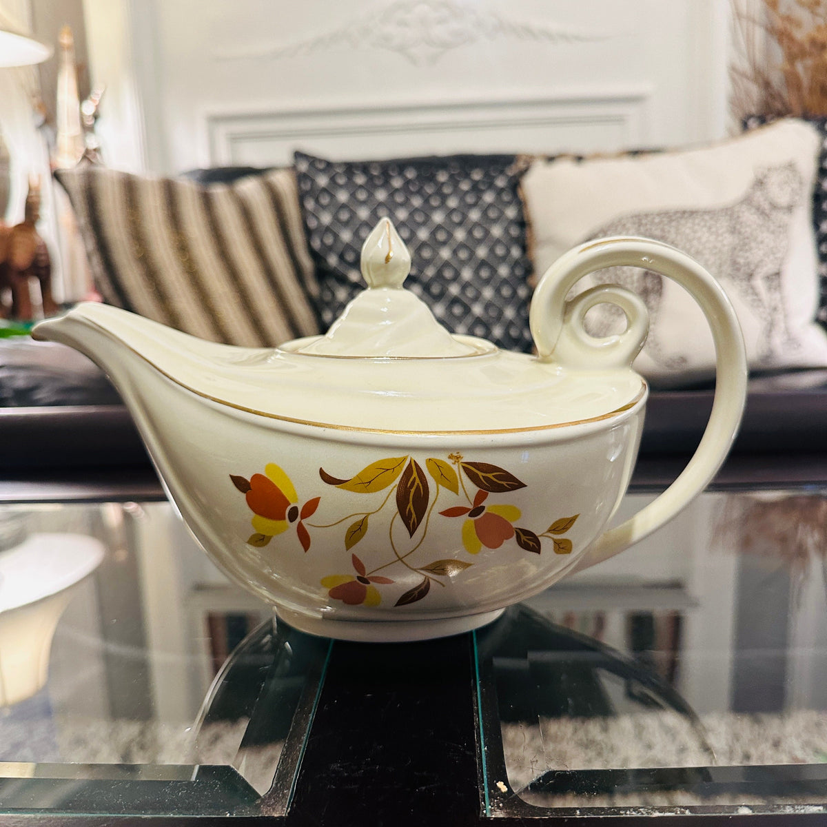 🍂🍵 Autumn in Every Pour – Vintage Halls Jewel Tea Autumn Leaf Teapot ✨🏡