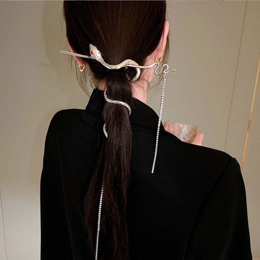 Snake Hairpin – Vintage Metal Hair Stick with Tassel Detail 