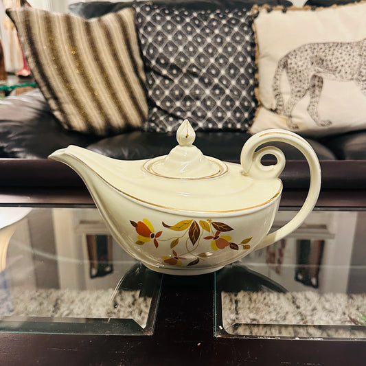 🍂🍵 Autumn in Every Pour – Vintage Halls Jewel Tea Autumn Leaf Teapot ✨🏡