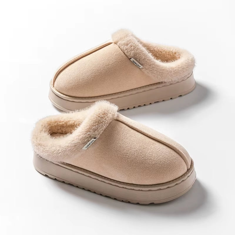 ☁️ Cloud Luxe – Plush Unisex Slippers with Cushioned Winter Soles 🖤✨